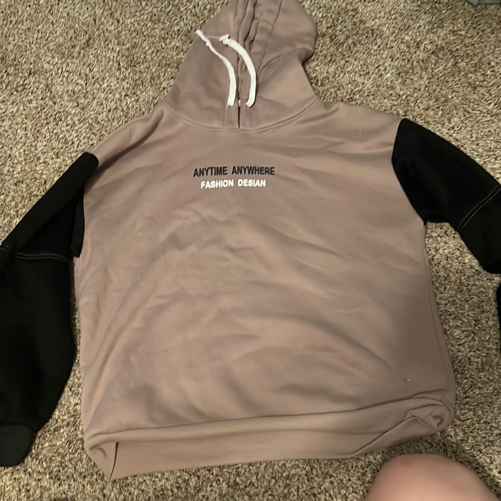 Sweatshirt from SHEIN never worn size XL